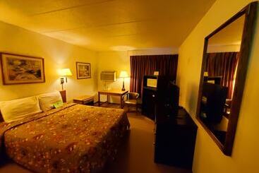 Morris Grand Hotel And Conference Center