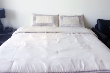 Apartamenty turystyczne Hi Home At The Knightsbridge Residences