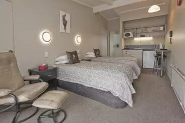 Sport Of Kings Motel