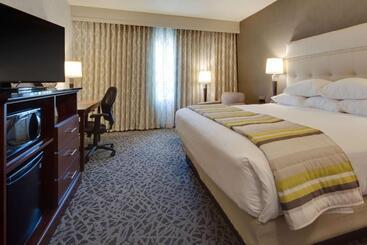 Drury Plaza Hotel Cape Girardeau Conference Center