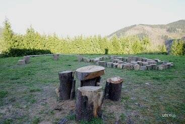 Abaraxka Hostel Disfruta La Vía Verde Del Urola Hasta La Playa   Naturaleza Montañas Y Riqueza Cultu