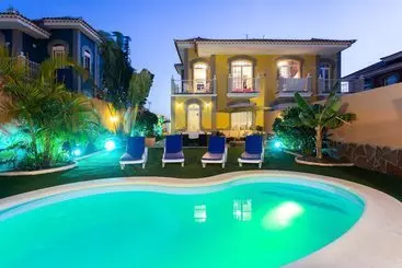 Apartamentos turísticos Lady S Villa In Costa Adeje Tenerife