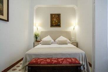 آپارتمان‌های توریست‌ها Suites Machado