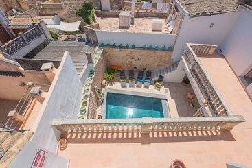 آپارتمانهای توریستها Villa Migdia