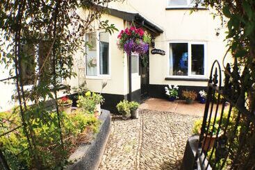 Hillside Bed & Breakfast