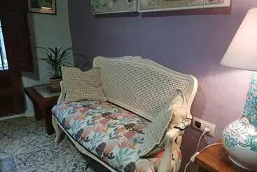 Hostelli La Solana, Alojamiento Y Alfarería