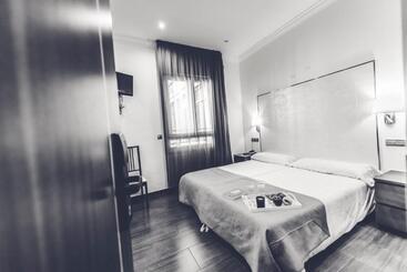 דירה Hostal Sol Los Angeles