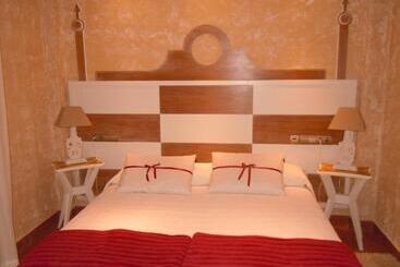 Отель Posada La Torre De Los Isla & Spa