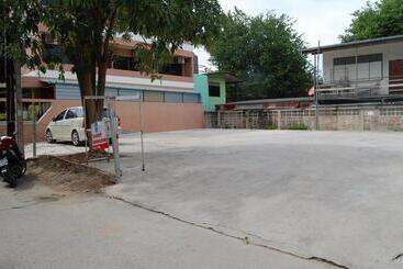 Pensión Sea & Sand Guesthouse And Restaurant