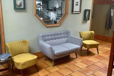 여관 Paul Arthur S Restaurant And Rooms  Kircubbin