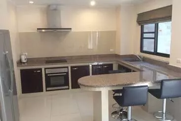Baan Somprasong Apartment   Na Jomtien