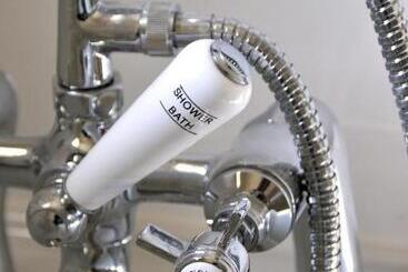 צימר The Red Lion Inn