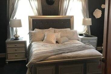 Evans Holly Grove Inn B&b