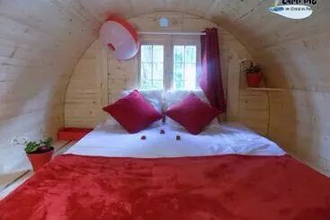 ホテル Camping De L étang Du Pays Blanc