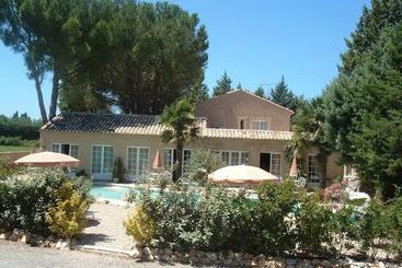 کلبه La Balancelle Gîtes Piscine