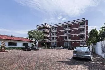 Hotelli Good Houses Apartment