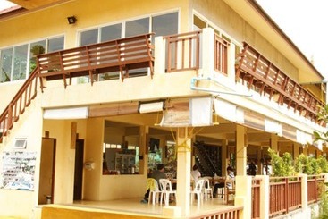 Hotel Pulsawat Palm Resort