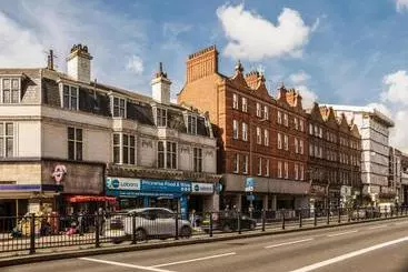 هتل Smart Stay Swiss Cottage