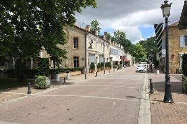 Апарт-отель Les Arums