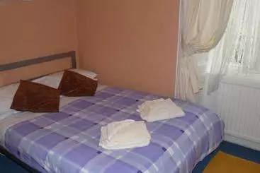 Pensió Arbour Guest House