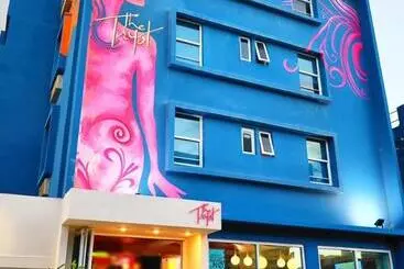 هتل The Tryst Beachfront