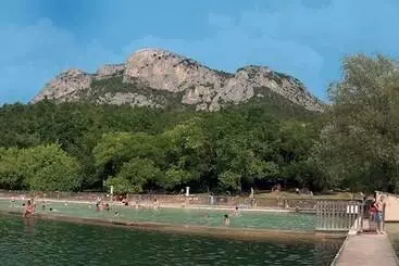 ホテル Camping Domaine Du Petit Lac