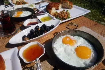 Pensió Bahceli Konak
