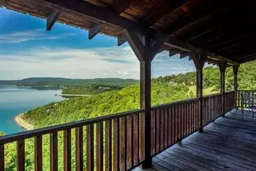 一軒屋 Sugar Ridge Resort