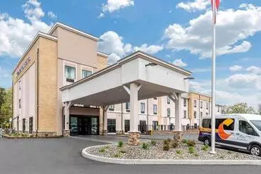 Comfort Inn & Suites Schenectady Scotia