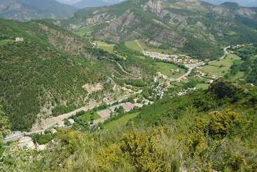 酒店 Camping Du Bourg