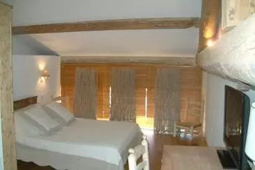 Bed and Breakfast Chambres D Hotes  Le Calme