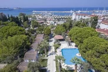 Hotelli Risus Garden Marina