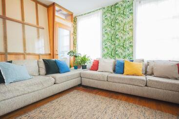 فندق صغير The Steady