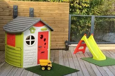 ホテル Camping Les Charmes