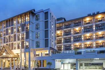 Hotel Monkham Village Hat Yai