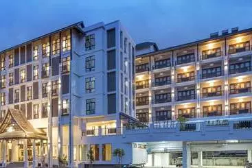 Hotel Monkham Village Hat Yai