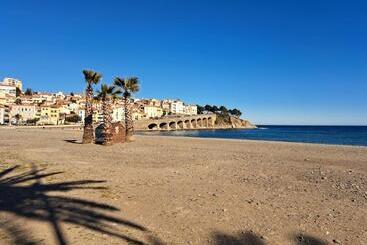 Жильё для туристов La Grande Bleue