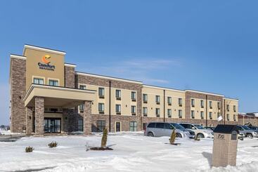 هتل Comfort Inn & Suites Cedar Rapids Cid Eastern Iowa Airport