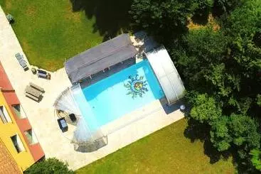 Apartamenty turystyczne Rare   Escale Bicolore   Bas De Villa Privé Proche De Cassis   Piscine Chauffée Pendant L été