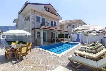 Apartamentos turísticos Villa Mira By Tatilpremium