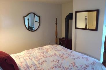 Applebutter Inn Bed & Breakfast