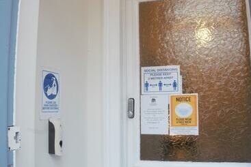 تختخواب و صبحانه Barns Serviced Accommodation