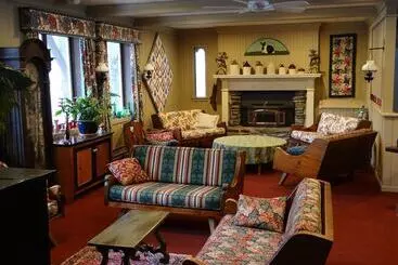 Aamiaismajoitus (B&B) Blue Gentian Lodge At Magic Mountain