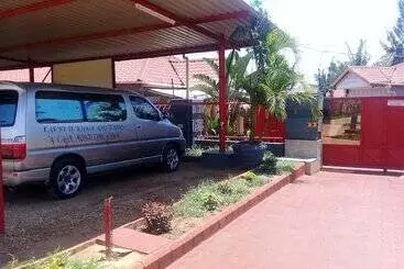 هتل Kakwele Lodge & Tours