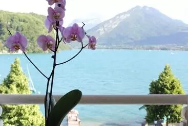 ホテル Le Pavillon Des Fleurs