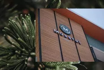 هتل Mosstel