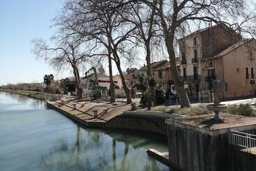 مبيت وإفطار Maison Du Canal