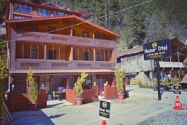 هتل آپارتمان Huzur Otel