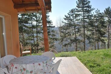 ベッドアンドブレックファースト La Charmeraie