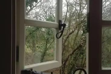 ツーリストアパートメント Posh Huts